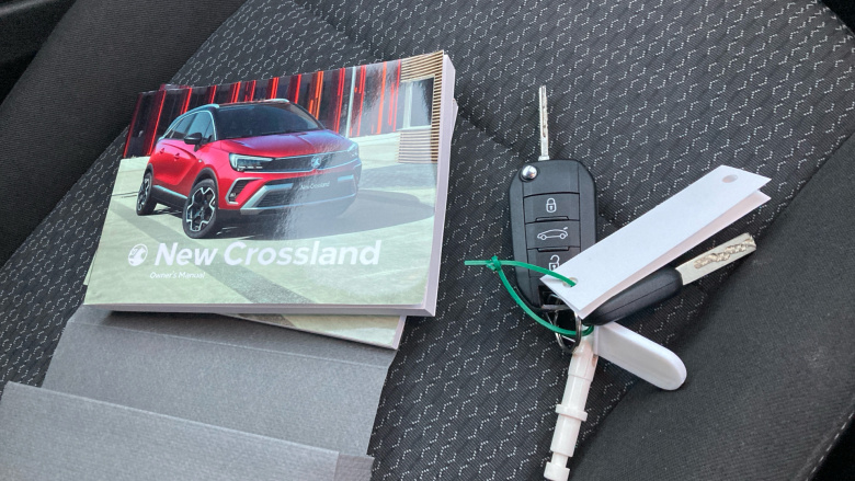 Vauxhall Crossland 1.2 Design 5dr Petrol Hatchback